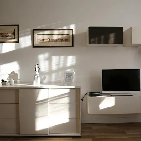 Bay View Apartament *